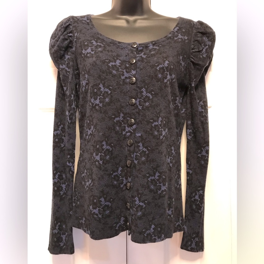 Jacqueline Riu Women’s Sweater ( Size Small) Color Blue/ Black